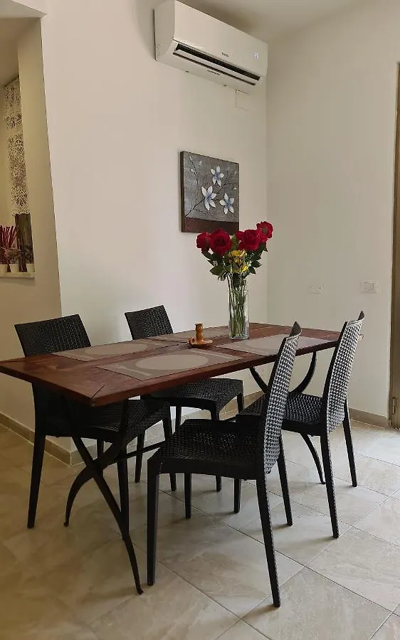 Camere Al Mare Lido di Camaiore 0*,