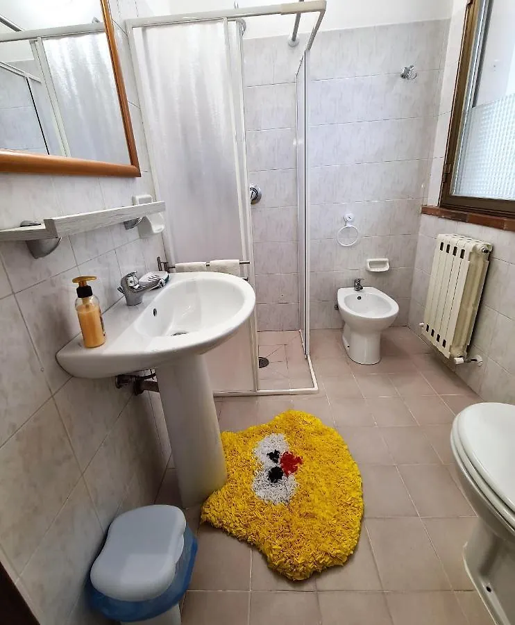 Camere Al Mare Lido di Camaiore 0*,