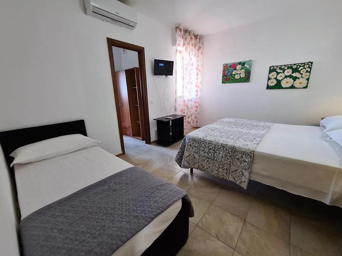 Camere Al Mare Lido di Camaiore Italy